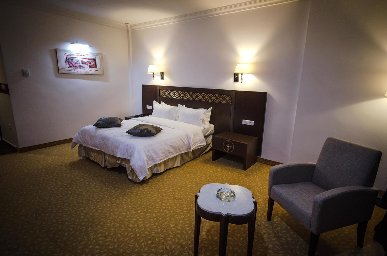 Hotel El Bey Costantina Esterno foto